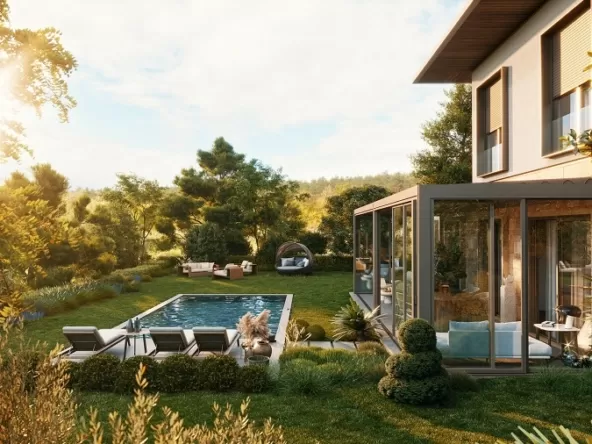 Güne nasıl başlarsanız öyle gider.  Folkart Country Urla'da gününüz daima iyi başlar. Yüzünüz güneşe dönük uyanın. Urla'nın temiz havasını içinize çekin. Nisan 17, 2026