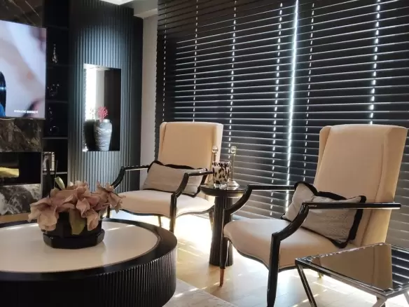 Mavişehir’in en prestijli projelerinden Folkart Mavişehir Residence’ta yer alan bu 4+1 dubleks daire, ayrıcalıklı bir yaşam arayanlar için tasarlandı. Tamamen deniz manzaralı, özel bahçeli ve lüks donanımlı bu dairede her detay konfor ve estetikle buluşuyor. Kasım 18, 2025